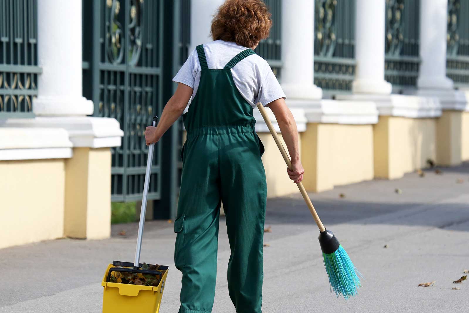 DAY PORTER SERVICES​ Worker OutSide