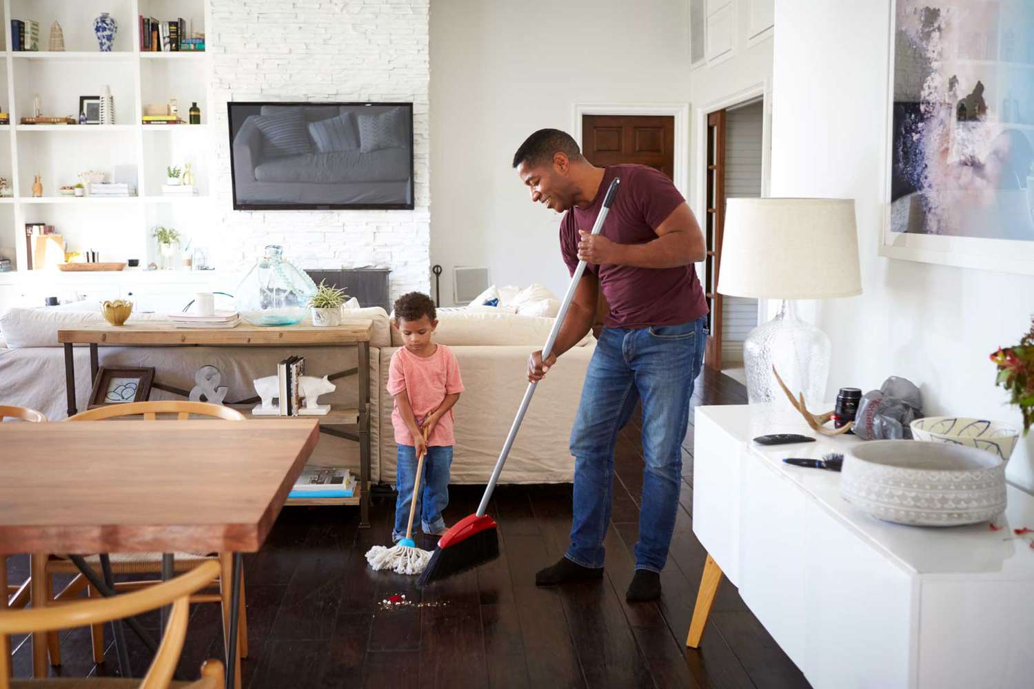 home cleaning family CLEANORG0420 b04fb09ff6ad4b9bab375915fc55f24a